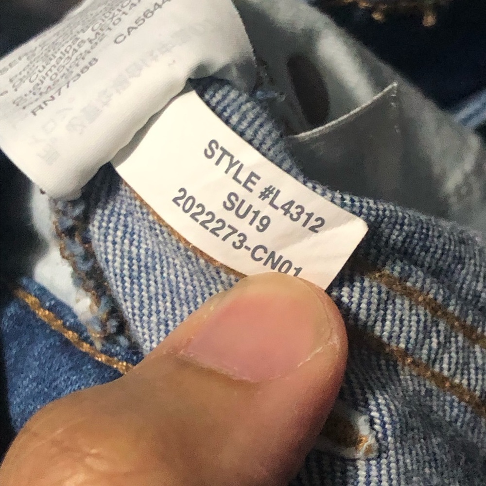 Madewell Jeans Women's 28 Slim Wide Leg Crop in Olympia Wash Button Front Editio - Picture 5 of 8